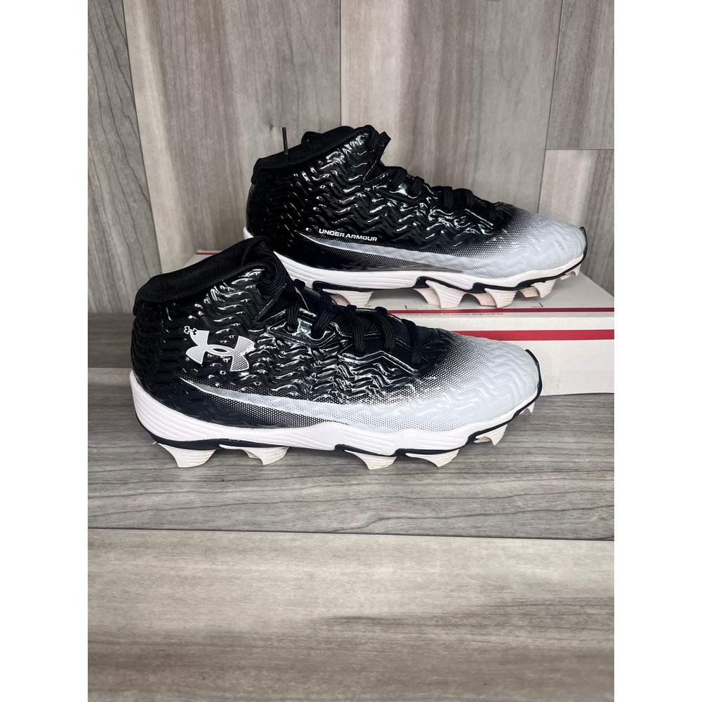 Under Armour Hammer 4 Molded Football Cleats Kids 5.5Y Black White